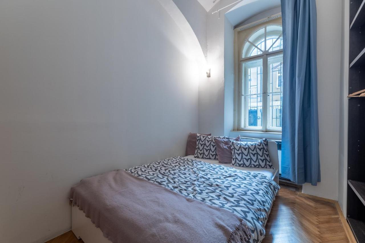 Spacious 3 Bedroom Apartment In The Heart Of Prága Kültér fotó