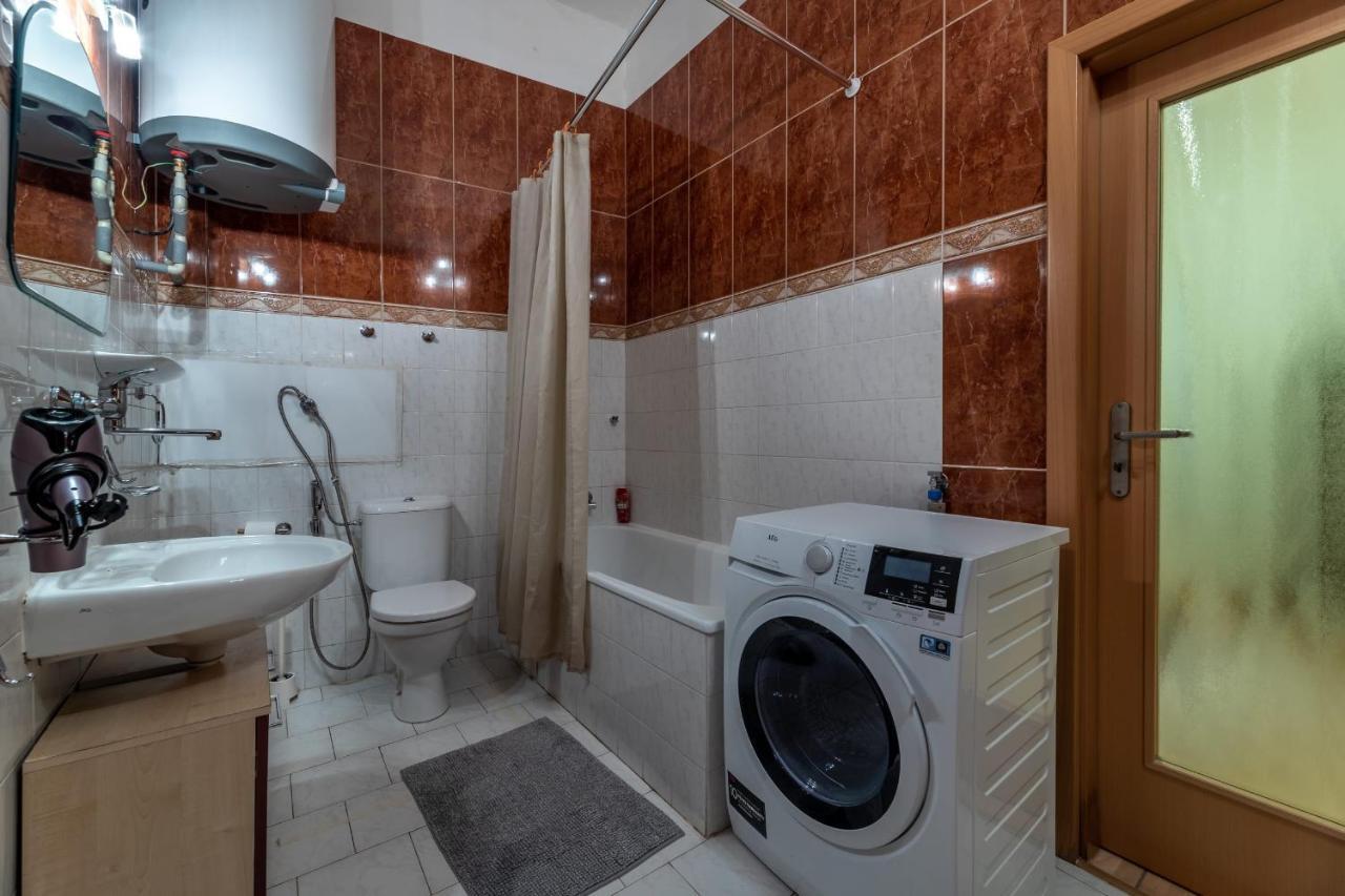 Spacious 3 Bedroom Apartment In The Heart Of Prága Kültér fotó